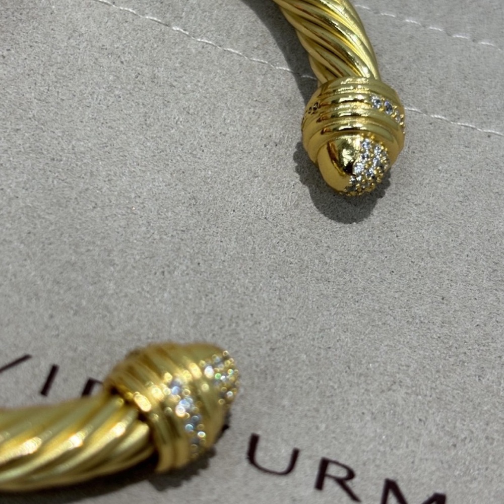 David Yurman Twisted Gold Bracelet with Silver Accents 7mm - Picture 5 of 6